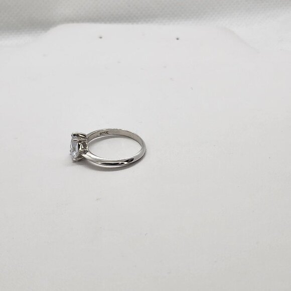 Brand New Sterling Silver 925 Tear Drop Design Ring - Picture 4 of 5